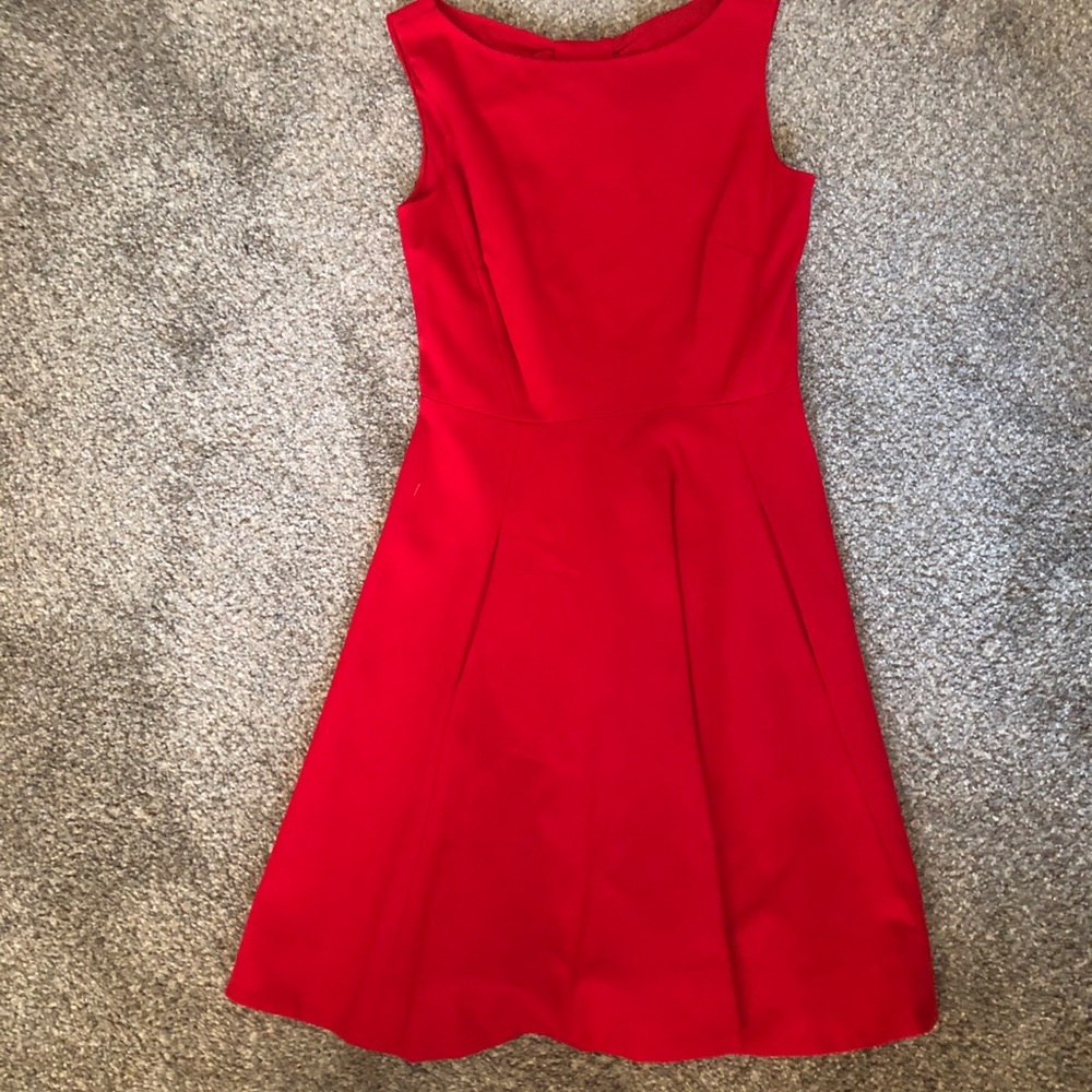 Kate Spade dress with back bow and pockets